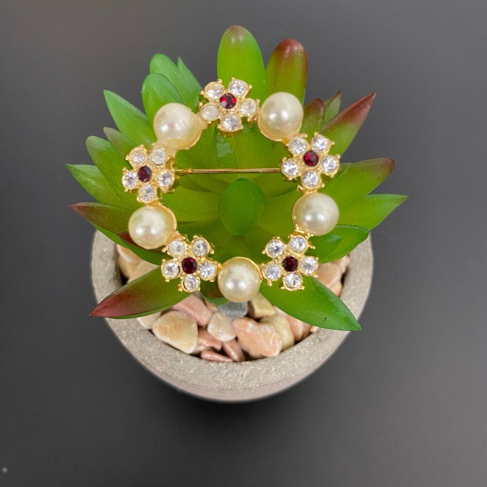 Vintage 1980s Roman Pearl & Rhinestone Flower Wreath Brooch | Ruby Red Accents